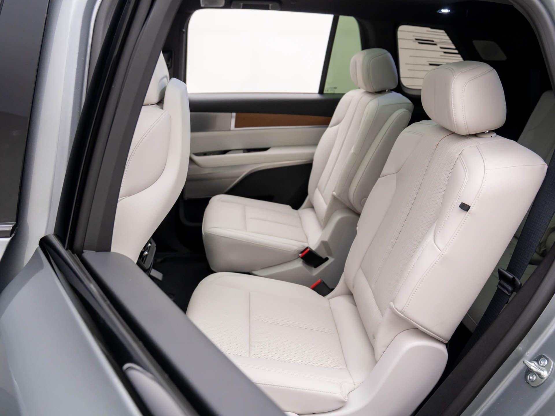 2026 Cadillac VISTIQ Luxury - Photo 18