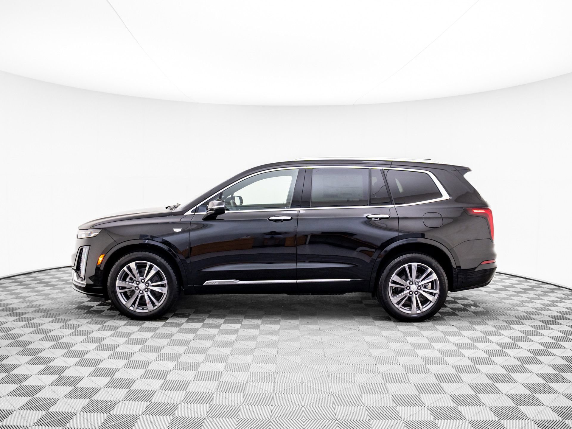 2025 Cadillac XT6 Premium Luxury photo 4