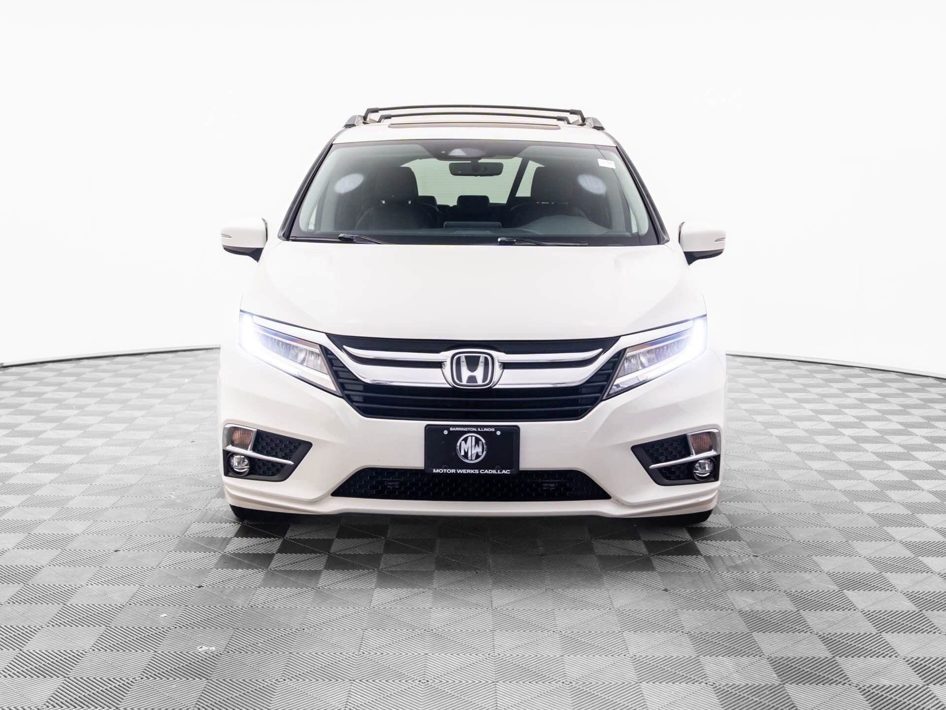2019 Honda Odyssey Elite photo 2