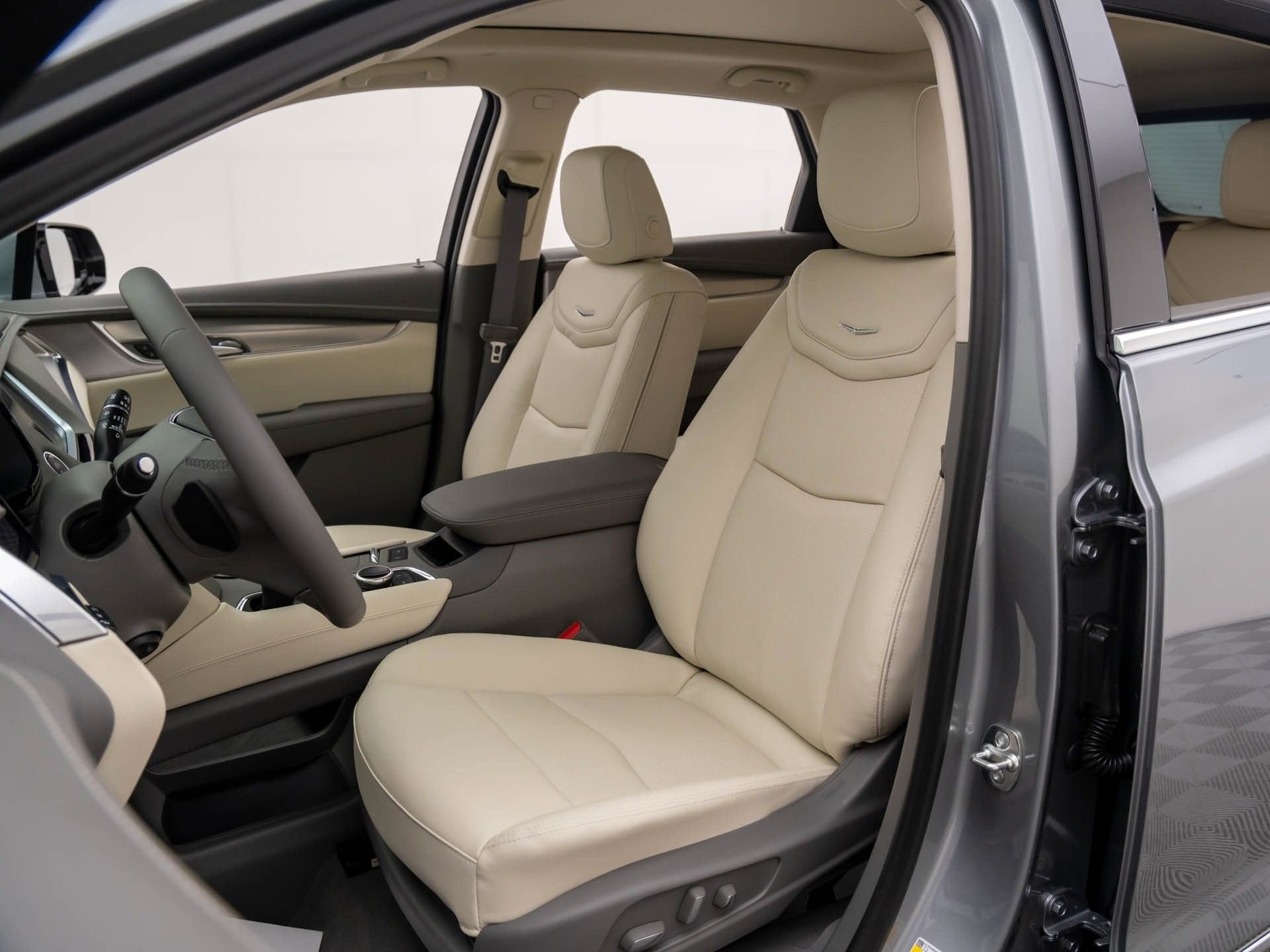 2026 Cadillac XT5 Premium Luxury - Photo 14