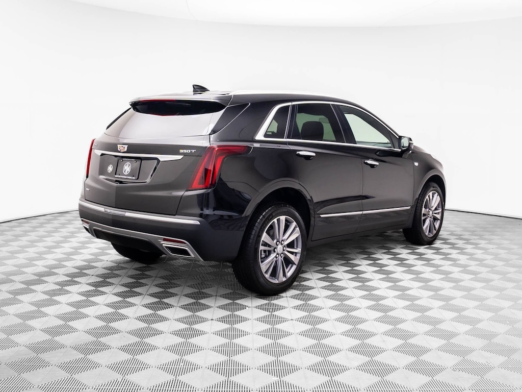 New 2026 CADILLAC XT5 Premium Luxury SUV