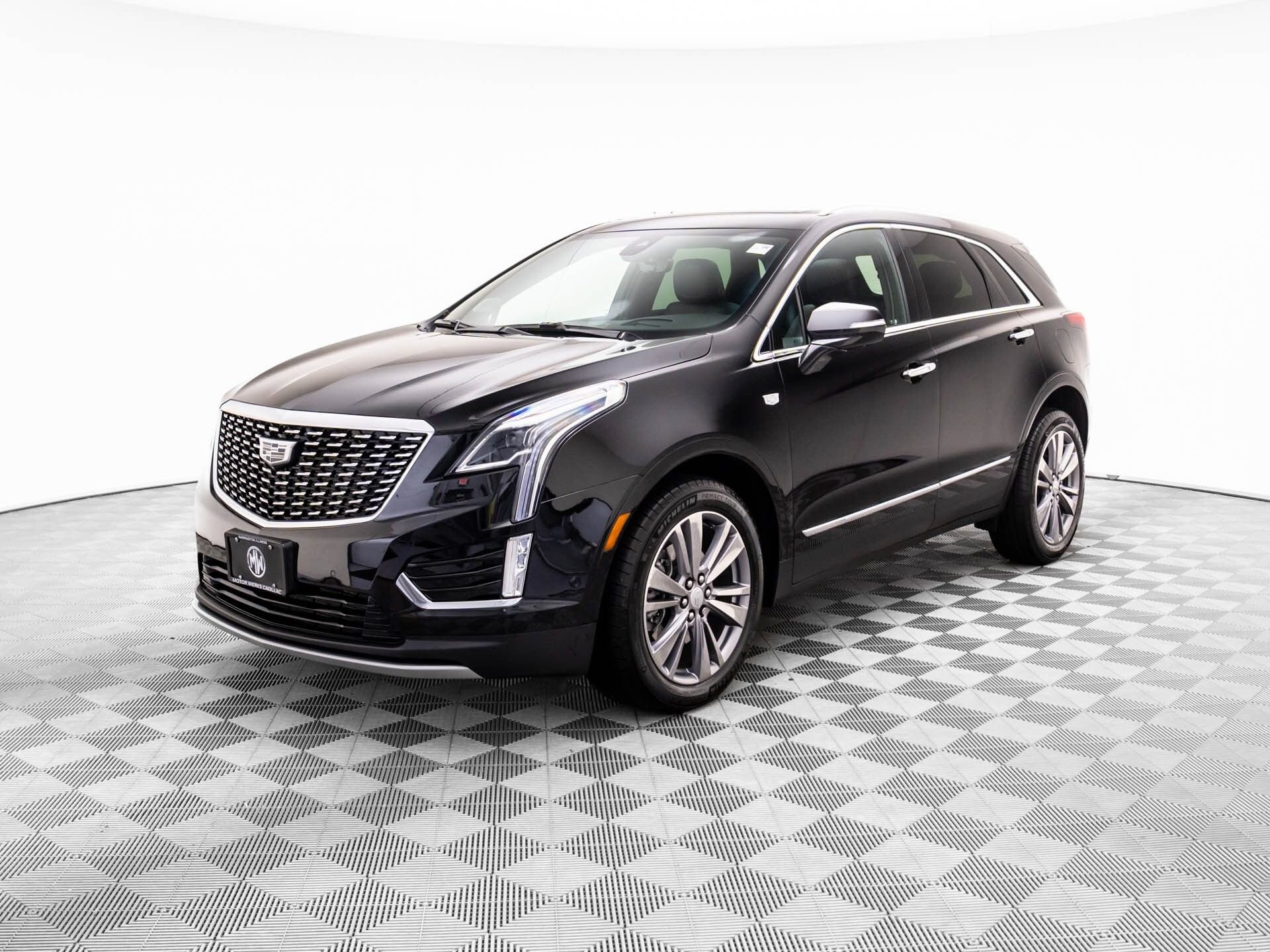 2024 Cadillac XT5 Premium Luxury photo 3