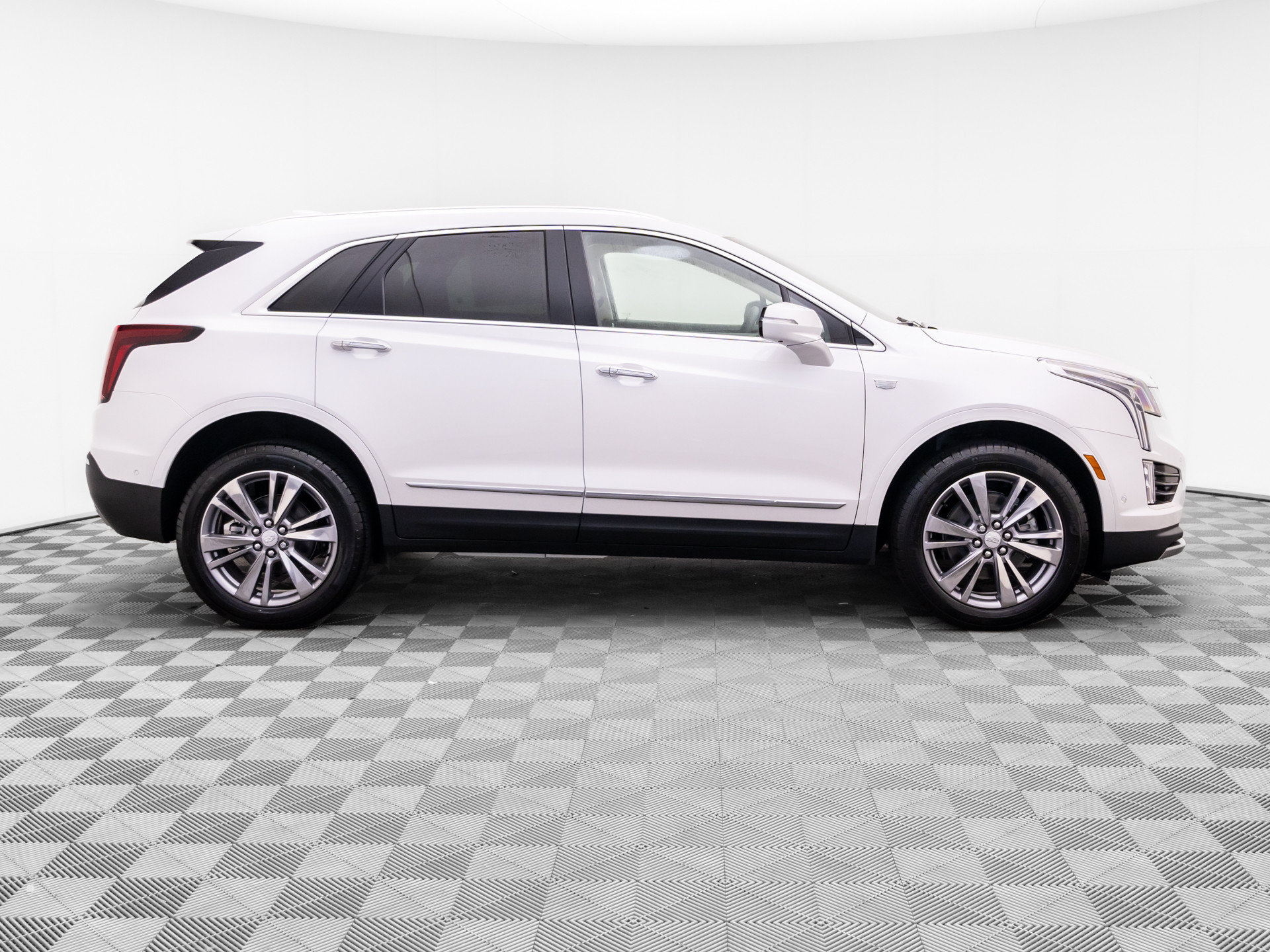 2026 Cadillac XT5 Premium Luxury - Photo 6