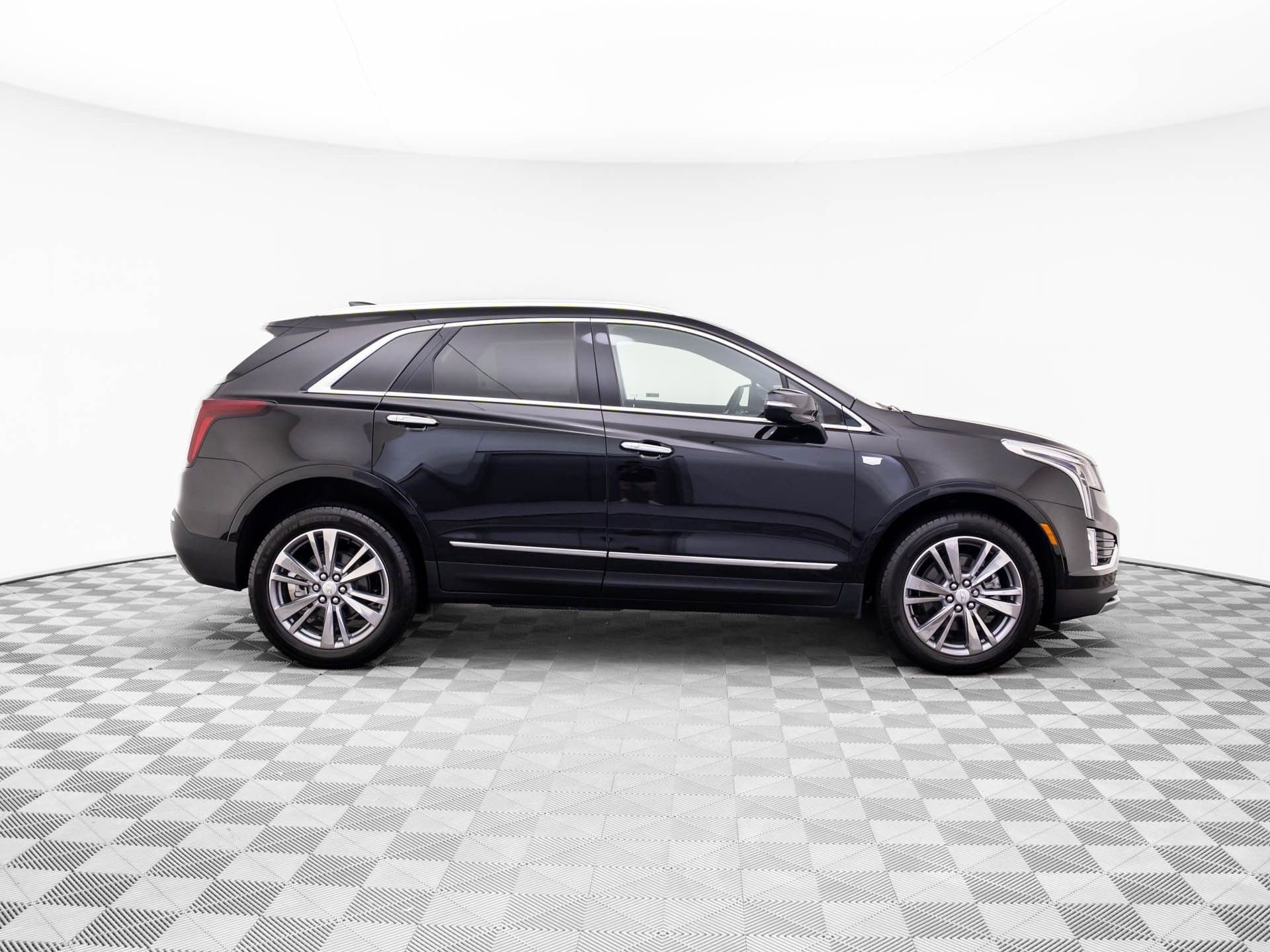 2026 Cadillac XT5 Premium Luxury - Photo 6
