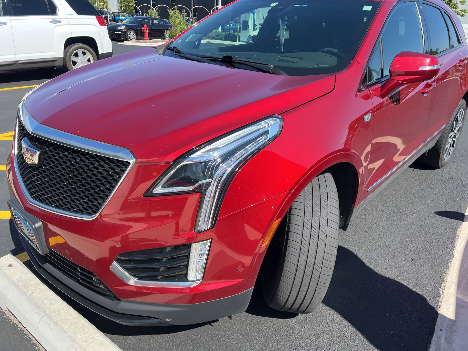 2021 Cadillac XT5 Sport photo 2