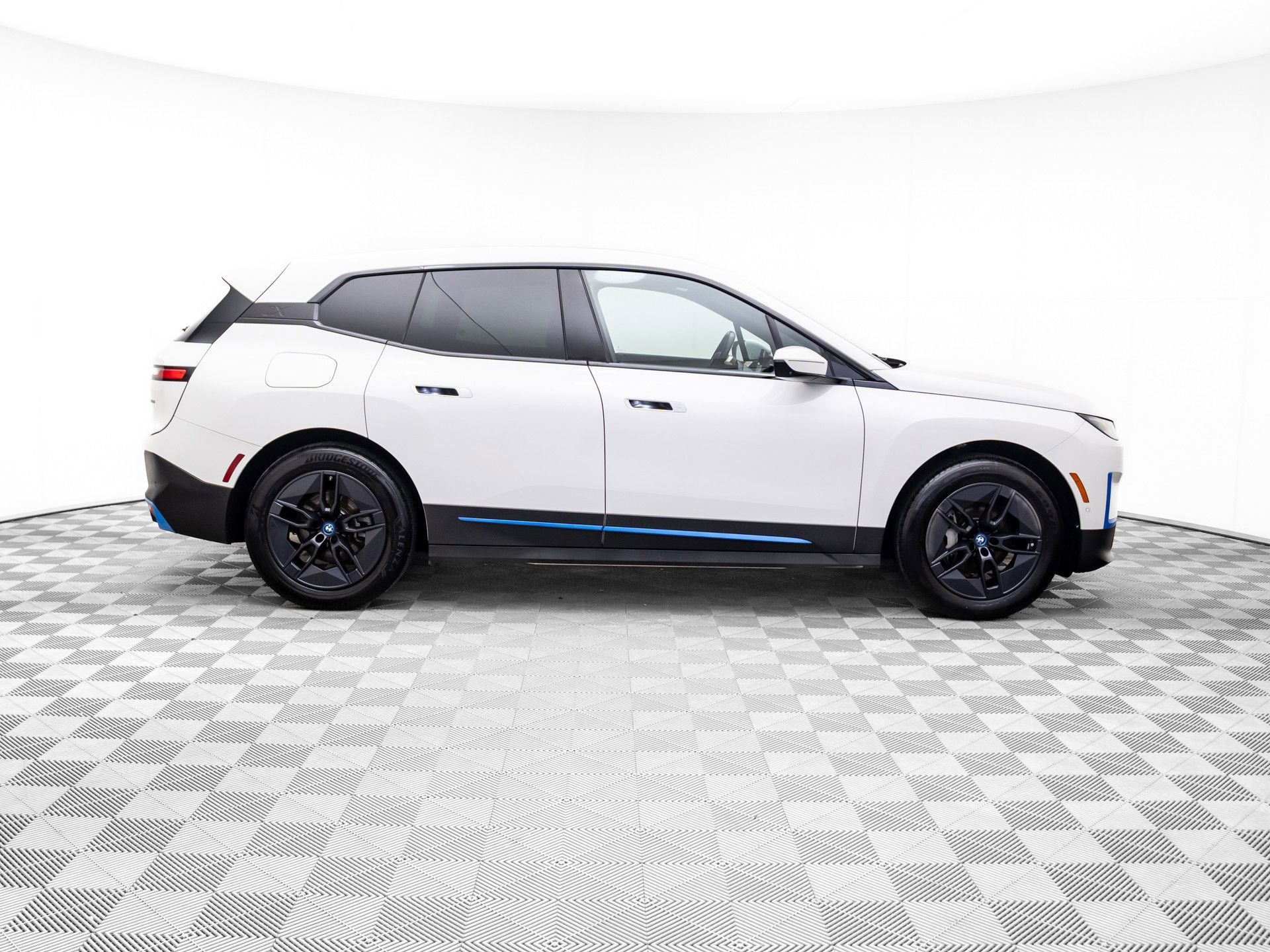 2024 BMW iX Base - Photo 7