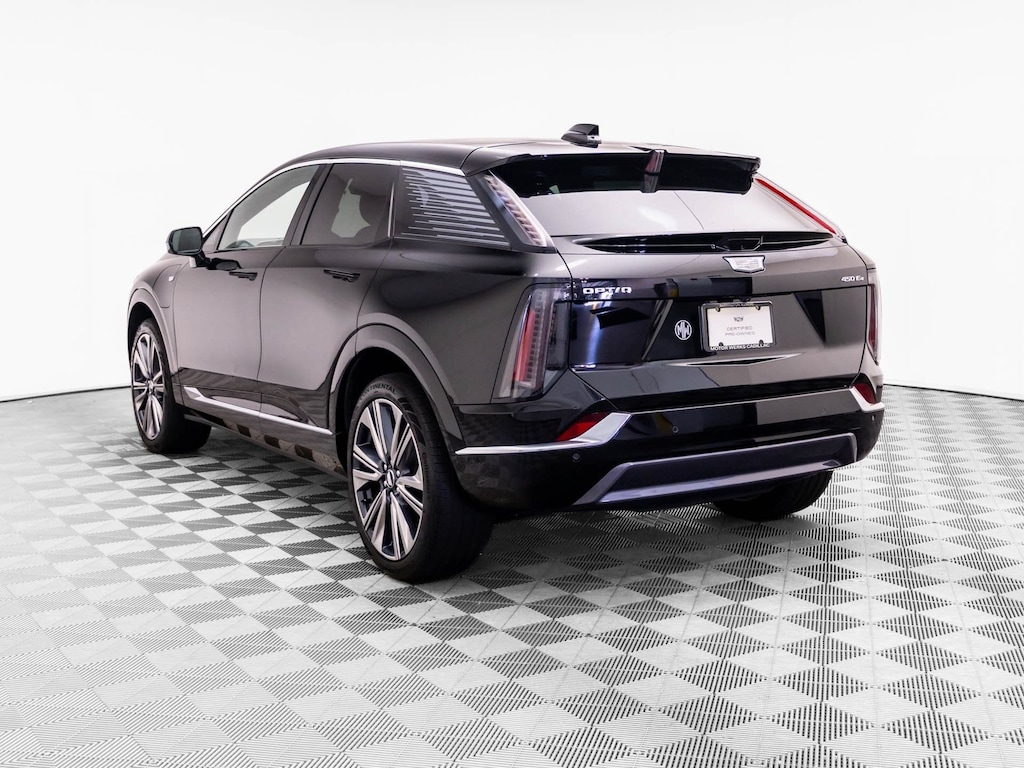 Used 2025 CADILLAC OPTIQ Luxury 2 SUV