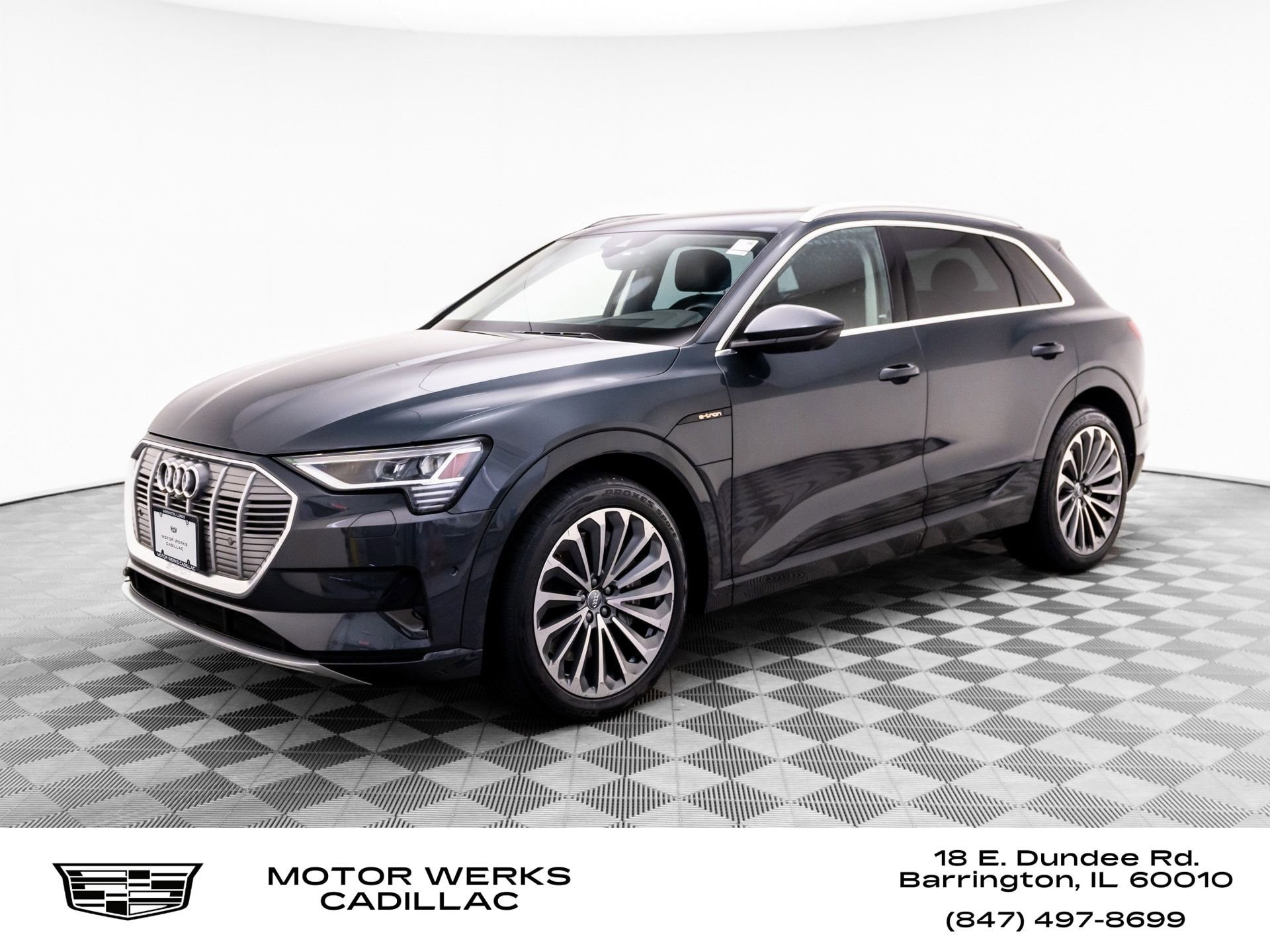 2019 Audi e-tron Prestige's photo