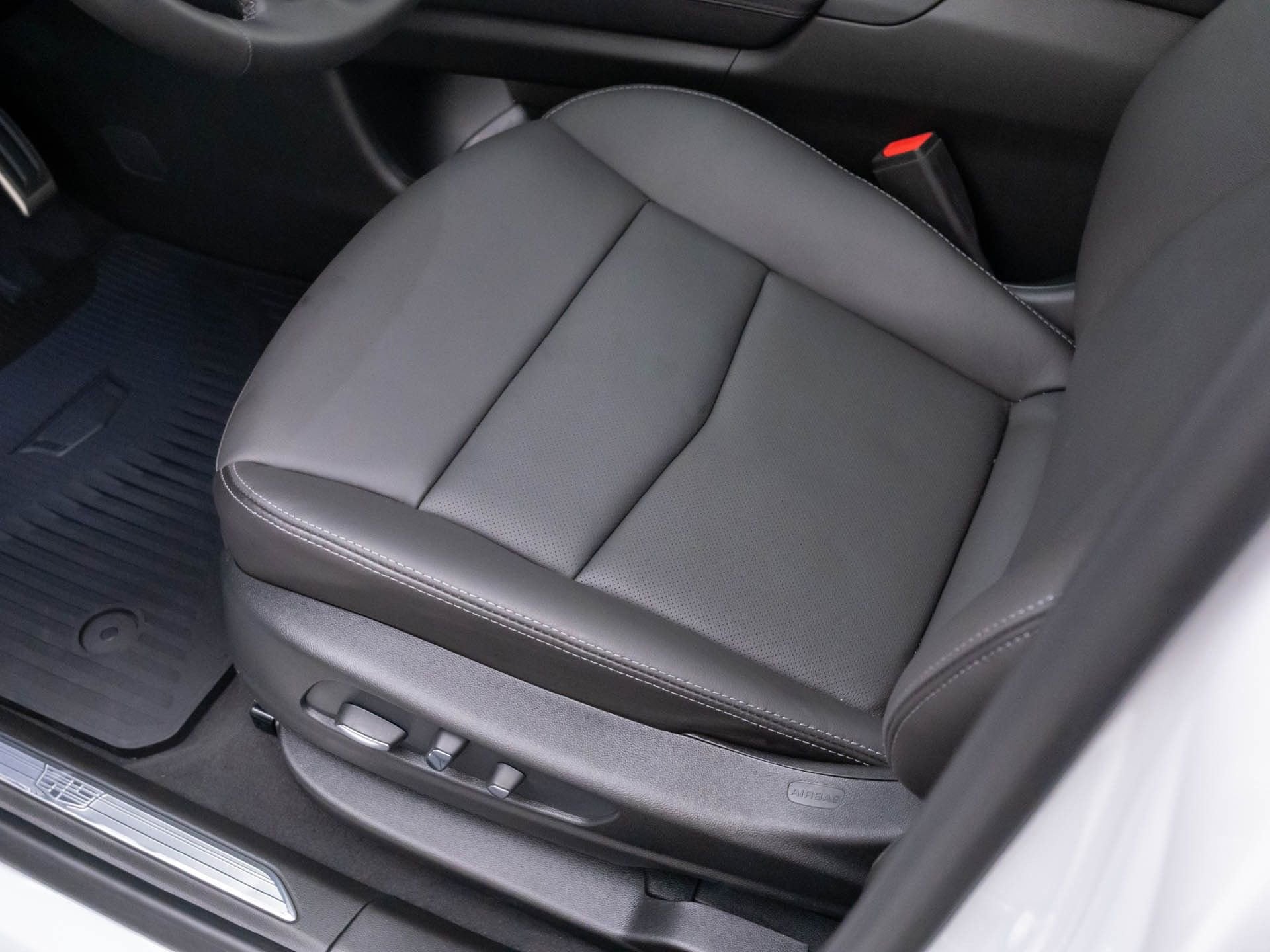 2026 Cadillac XT5 Sport - Photo 14