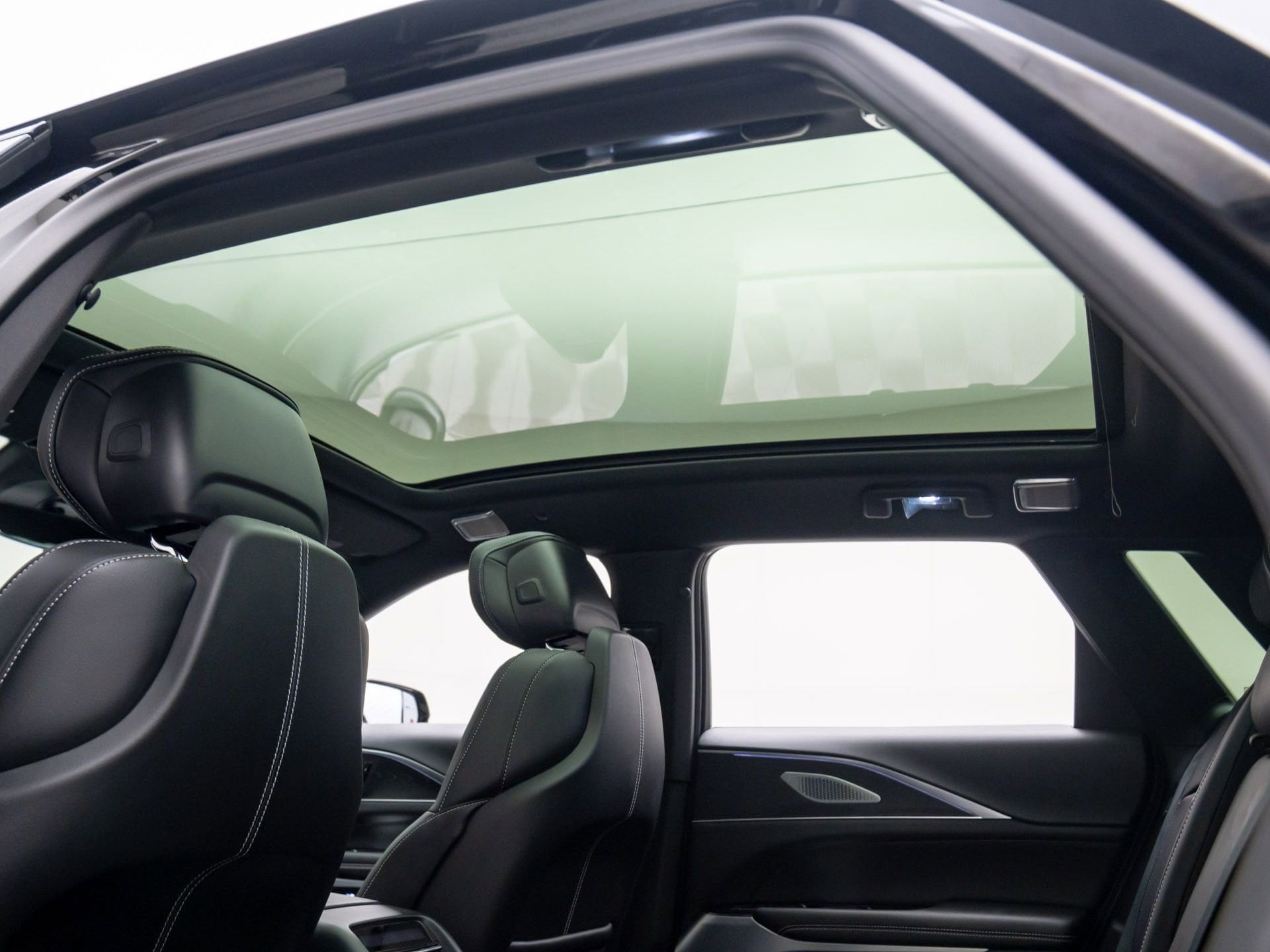2026 Cadillac LYRIQ V - Photo 18