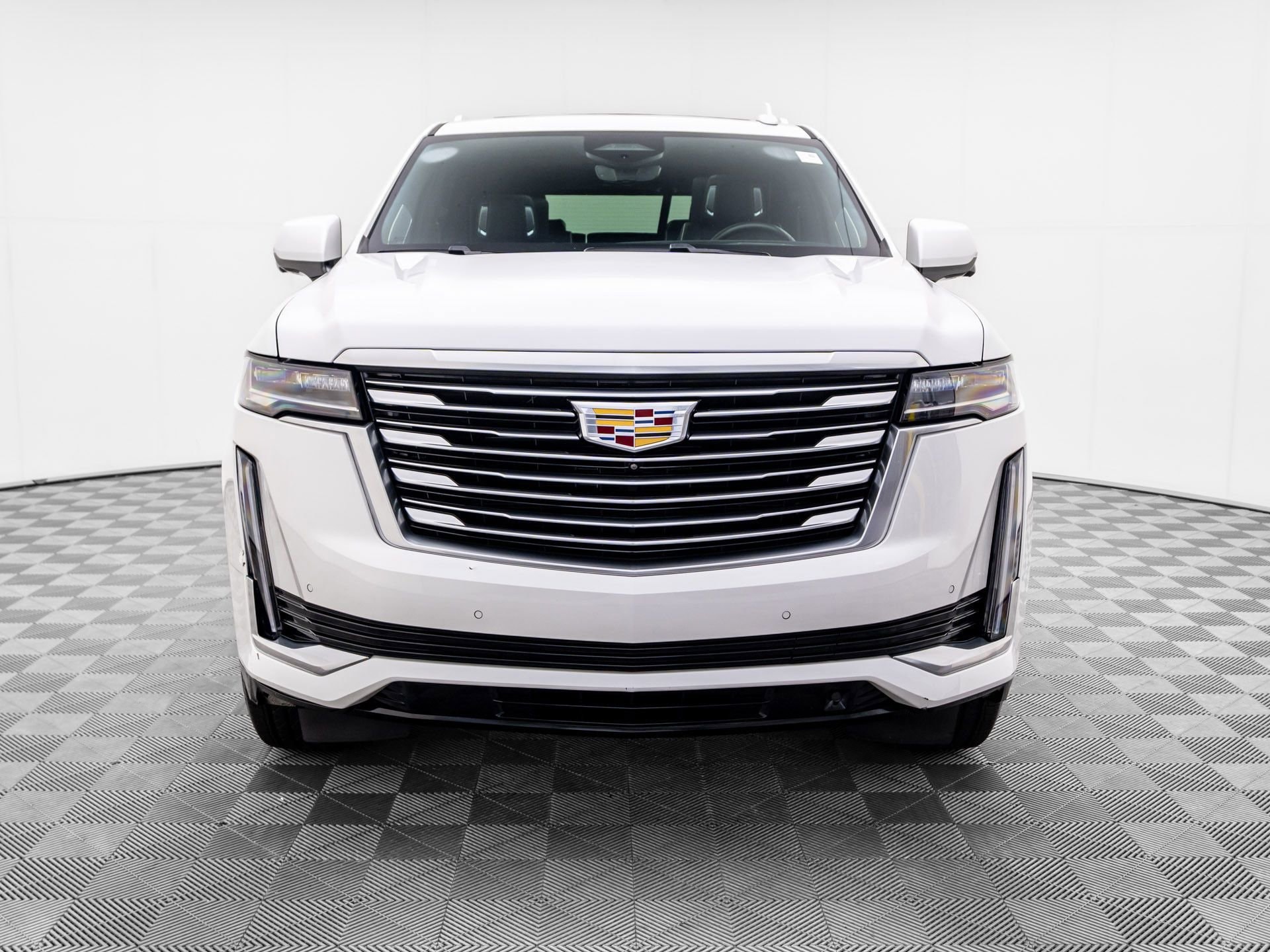 Used 2023 Cadillac Escalade Premium Luxury Platinum with VIN 1GYS4DKL4PR402969 for sale in Barrington, IL