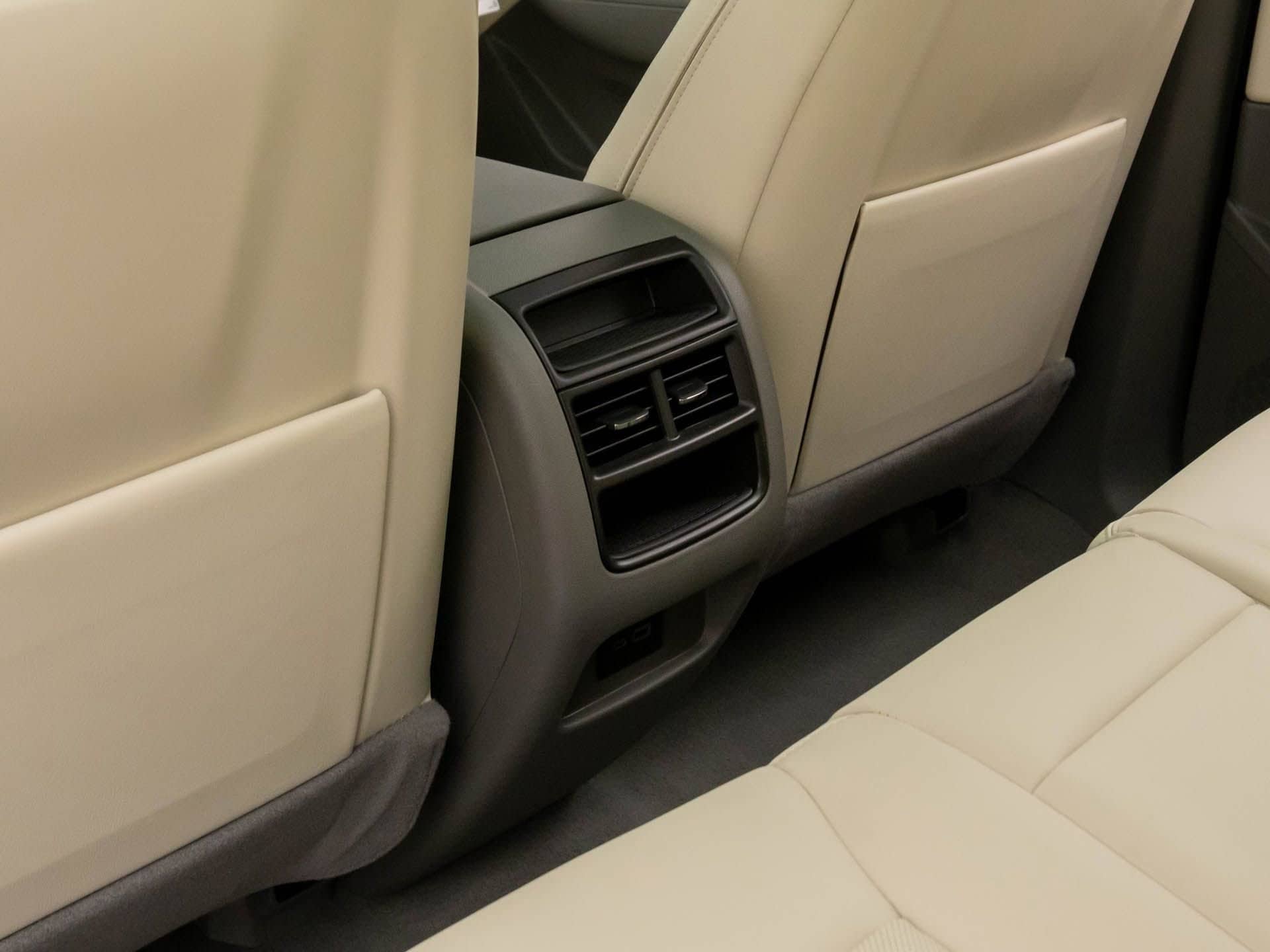 2026 Cadillac XT5 Premium Luxury - Photo 17