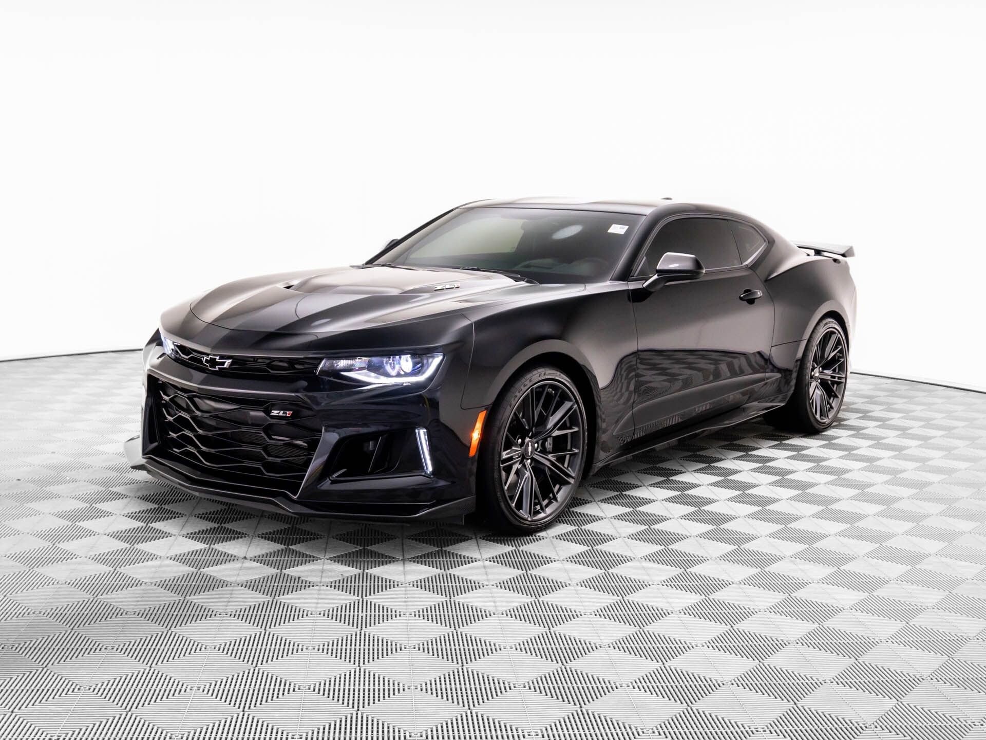 2017 Chevrolet Camaro ZL1 photo 3