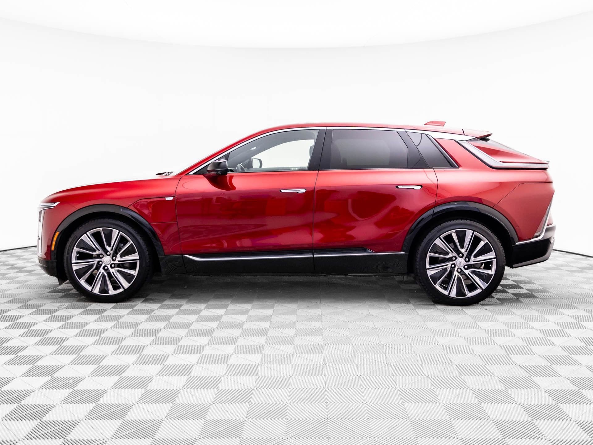 Certified 2024 Cadillac LYRIQ Luxury 3 with VIN 1GYKPSRL6RZ137833 for sale in Barrington, IL