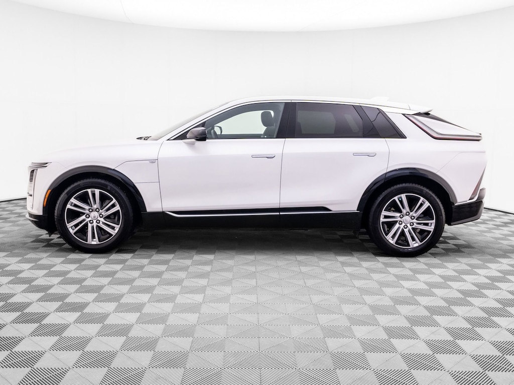 Used 2024 CADILLAC LYRIQ Tech SUV