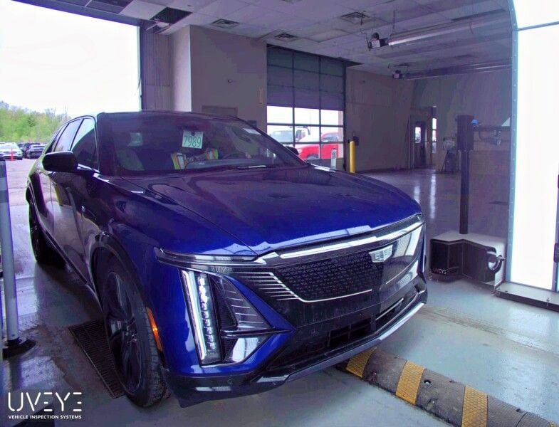 Used 2024 Cadillac LYRIQ Sport 3 with VIN 1GYKPWRL1RZ121160 for sale in Barrington, IL