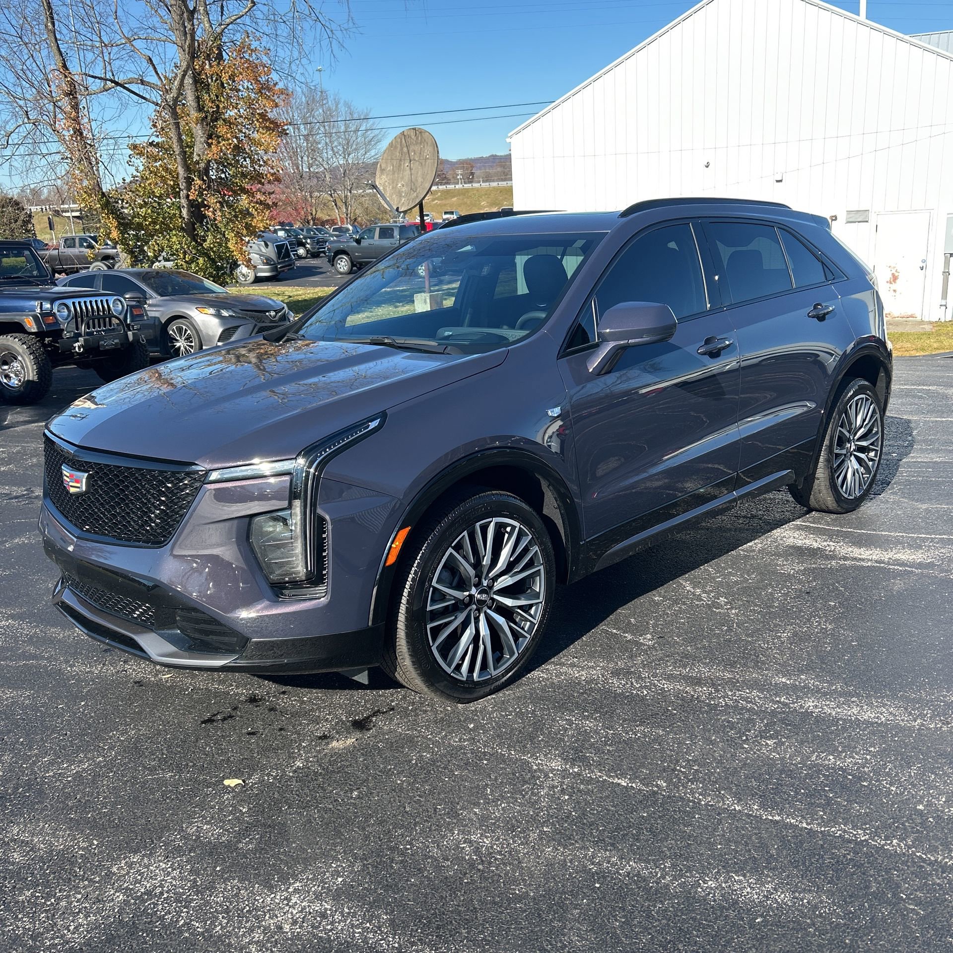 2024 Cadillac XT4 Sport photo 2