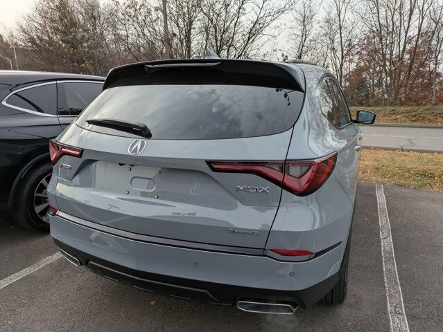 2026 Acura MDX SH-AWD A-Spec Advance photo 3