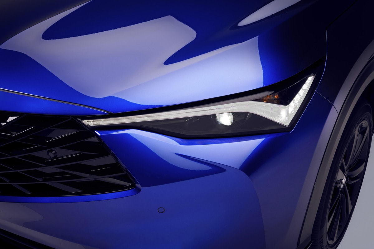 19_2025%20Acura%20ADX%20A-Spec%20with%20Advance%20Package%20and%20Accessories.jpg