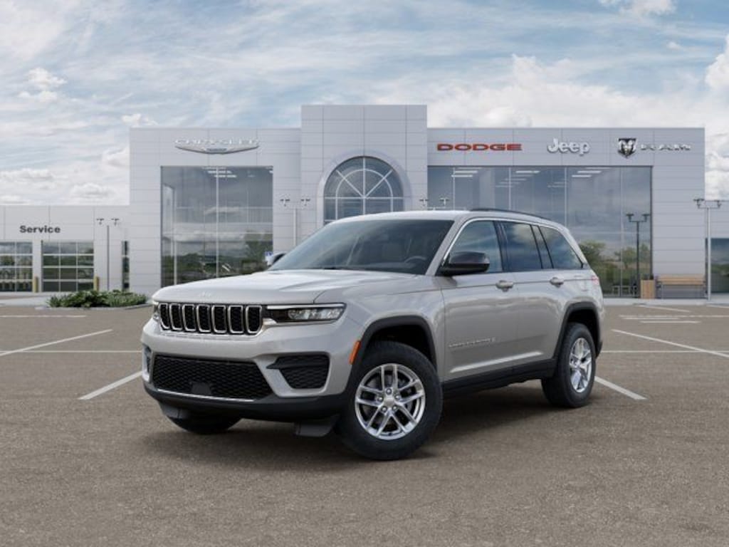 New 2026 Jeep Grand Cherokee Laredo Sport Utility