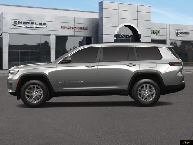 2025 Jeep Grand Cherokee Laredo photo 3