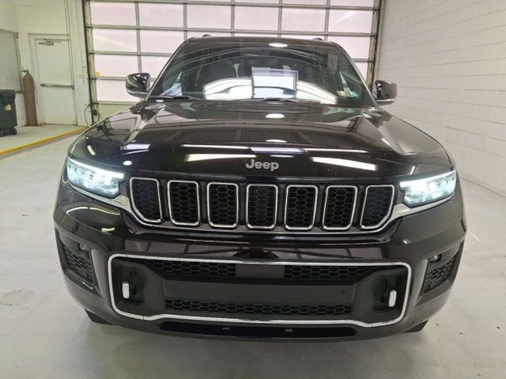Used 2022 Jeep New Grand Cherokee Overland SUV