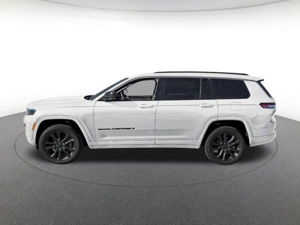 New 2026 Jeep Grand Cherokee L Laredo Sport Utility