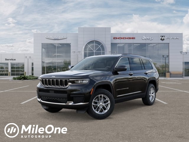 2025 Jeep Grand Cherokee L Laredo's photo