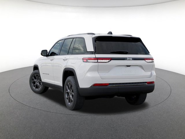 New 2027 Jeep Grand Cherokee Laredo Sport Utility