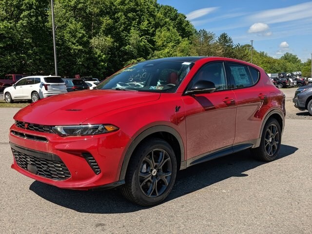 2024 Dodge Hornet R/T Plus photo 3