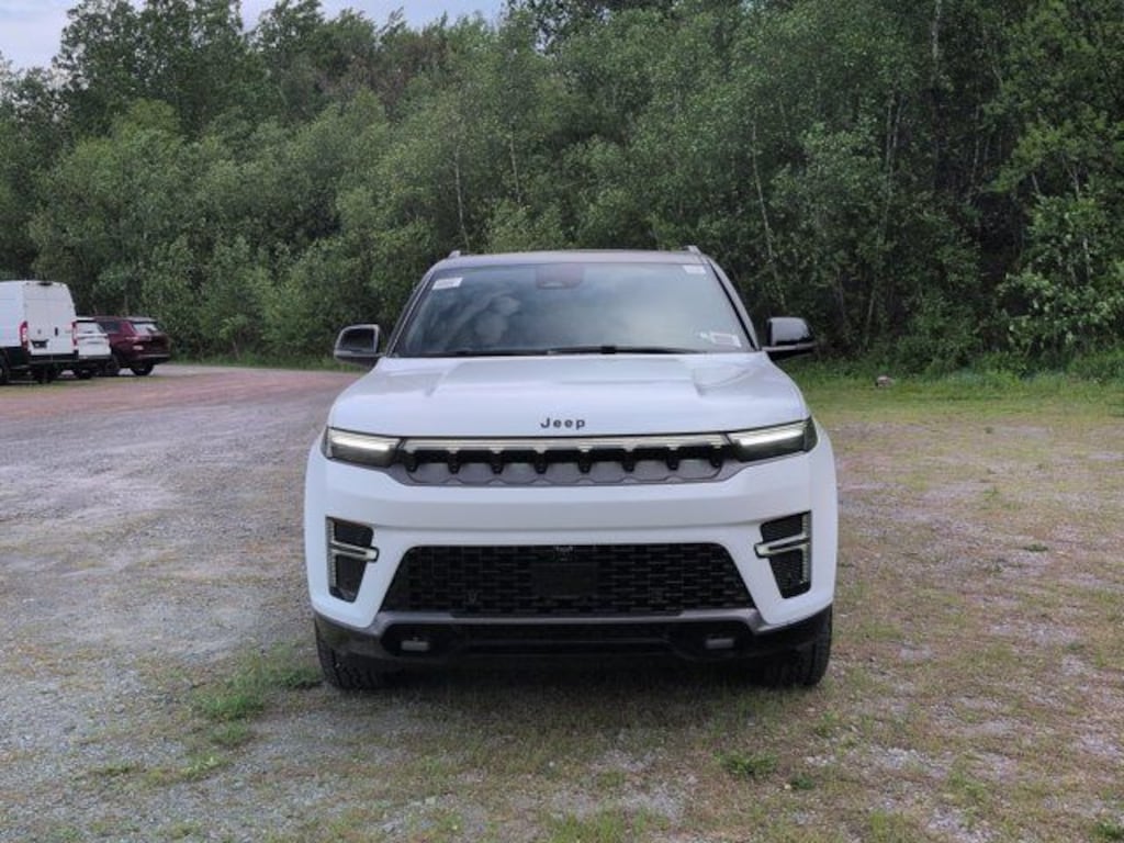 New 2026 Jeep Grand Wagoneer Base Sport Utility