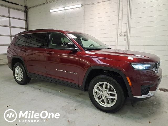 2024 Jeep Grand Cherokee L Laredo's photo