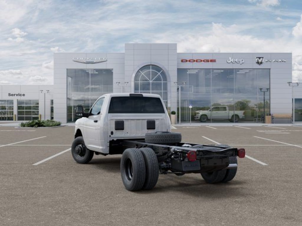 New 2026 Ram 3500 Chassis Cab Tradesman/Big Horn Pickup