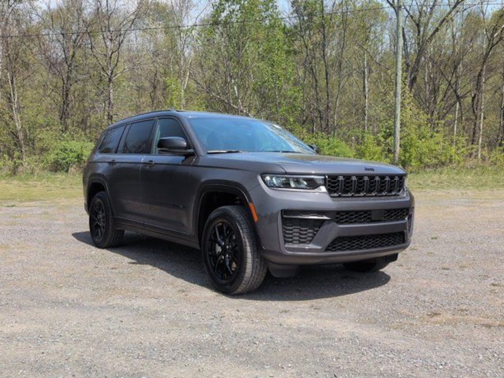 New 2026 Jeep Grand Cherokee L Laredo Sport Utility