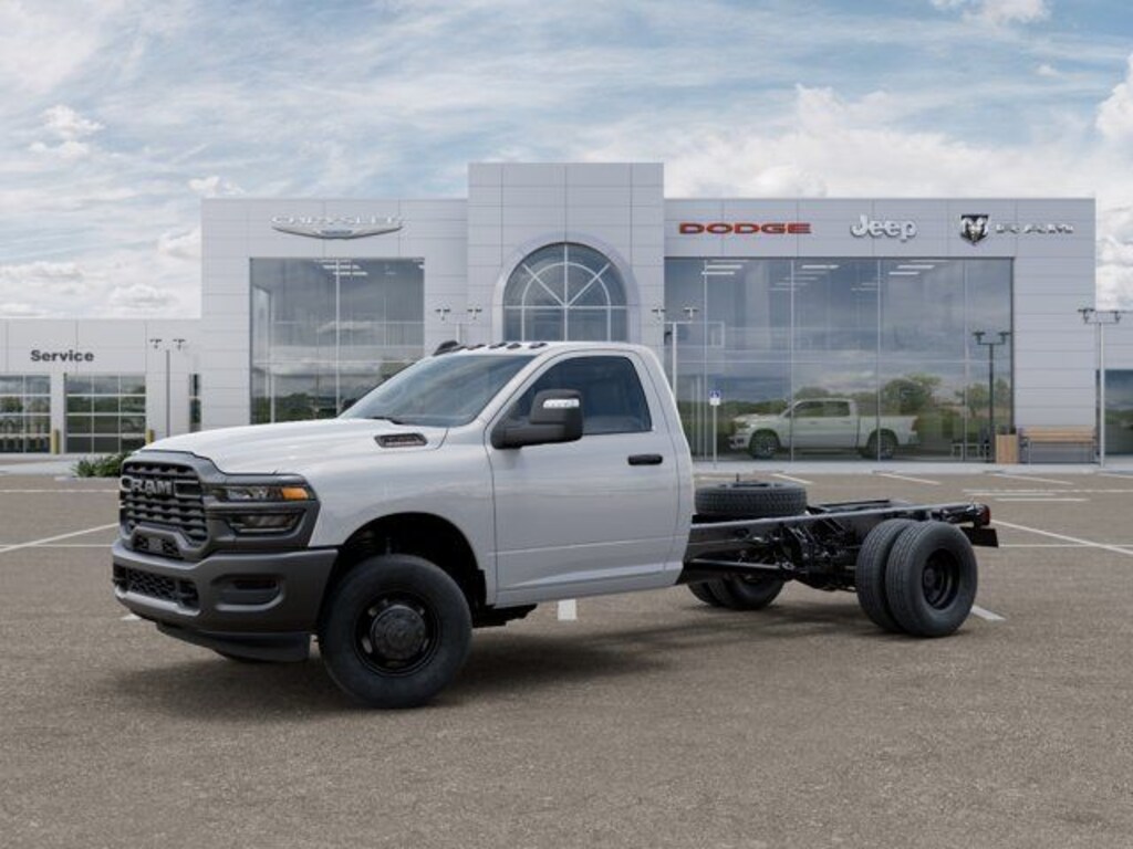 New 2026 Ram 3500 Chassis Cab Tradesman/Big Horn Pickup