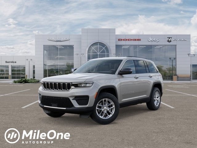 2025 Jeep Grand Cherokee Laredo's photo