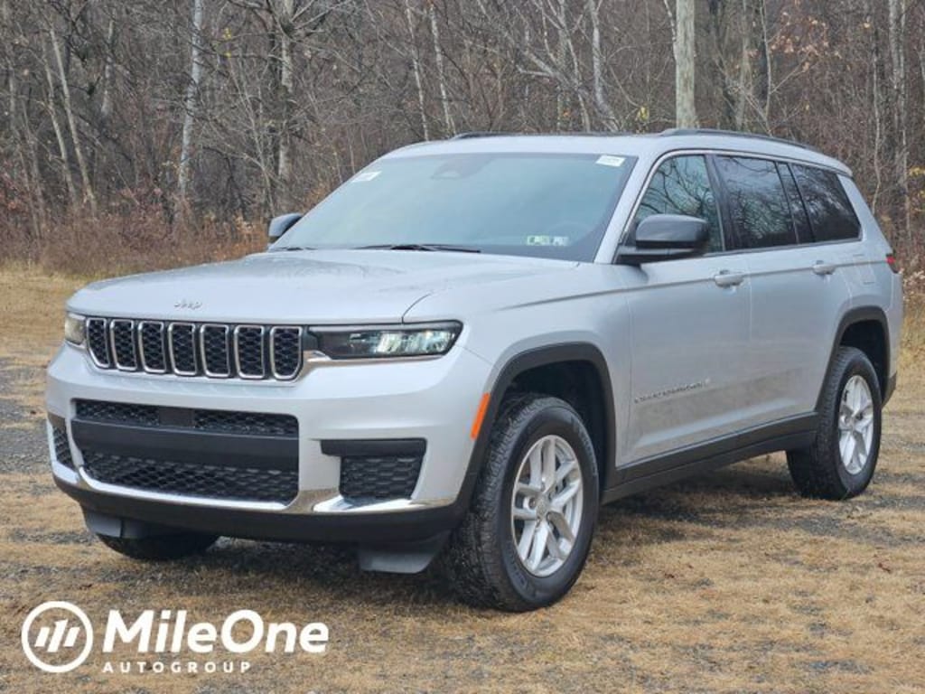 New 2025 Jeep Grand Cherokee L Laredo Sport Utility