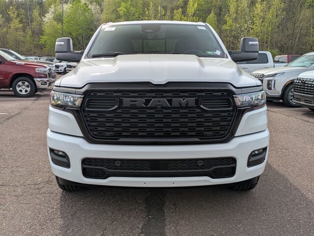 2025 Ram 1500 Tradesman photo 2