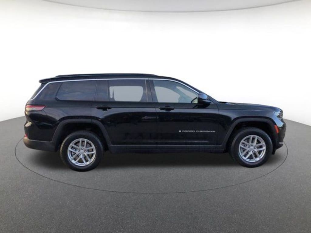 New 2026 Jeep Grand Cherokee L Laredo Sport Utility