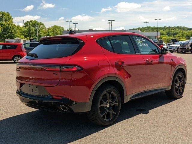 2024 Dodge Hornet R/T Plus photo 4