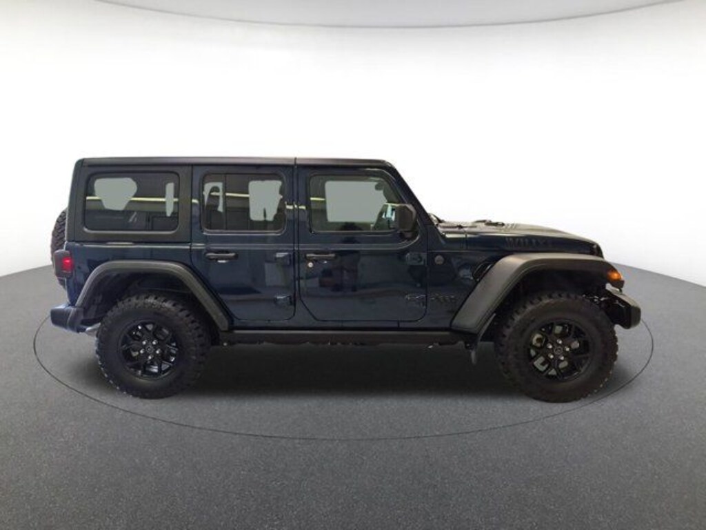 Used 2025 Jeep Wrangler Sport SUV