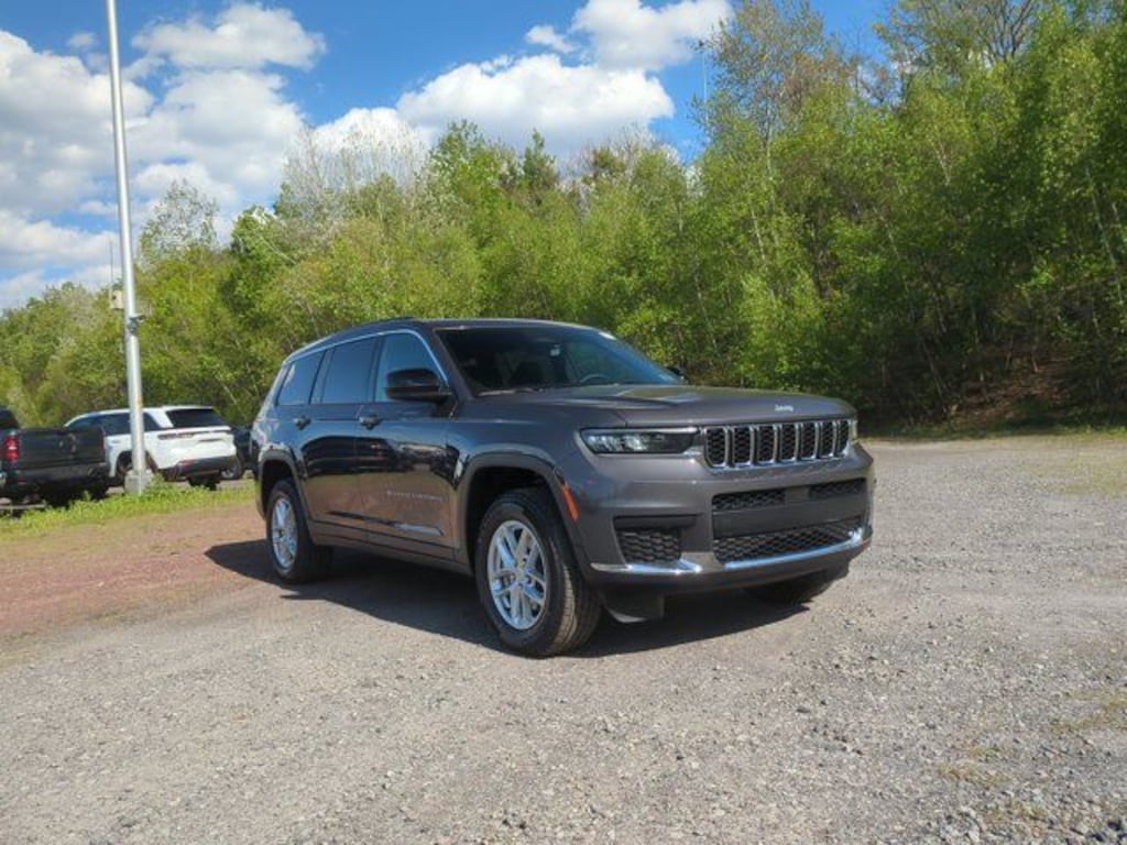 New 2026 Jeep Grand Cherokee L Laredo Sport Utility
