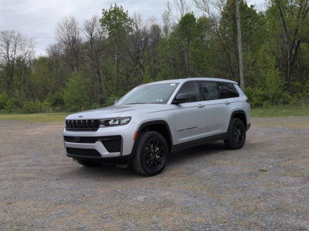New 2026 Jeep Grand Cherokee L Laredo Sport Utility