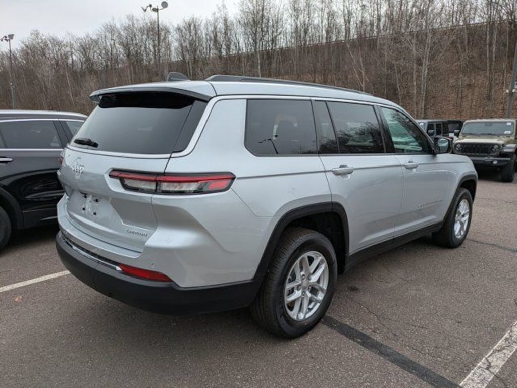 New 2025 Jeep Grand Cherokee L Laredo Sport Utility