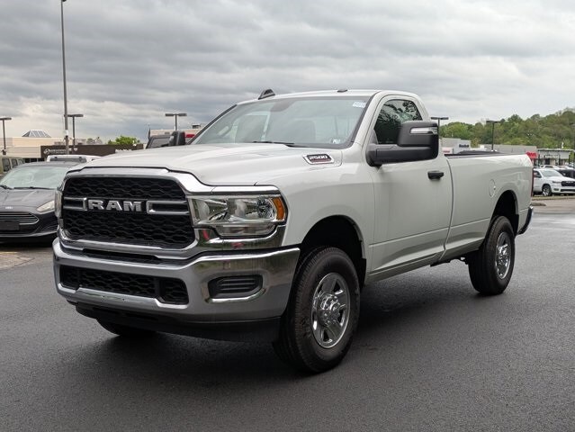 2024 Ram 2500 Tradesman photo 3
