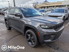 2025 Jeep Grand Cherokee Laredo Sport Utility
