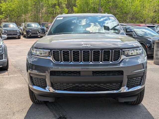 2025 Jeep Grand Cherokee L photo 2