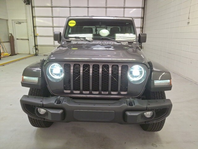 2021 Jeep Gladiator Sport photo 2