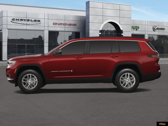 2025 Jeep Grand Cherokee Laredo photo 3