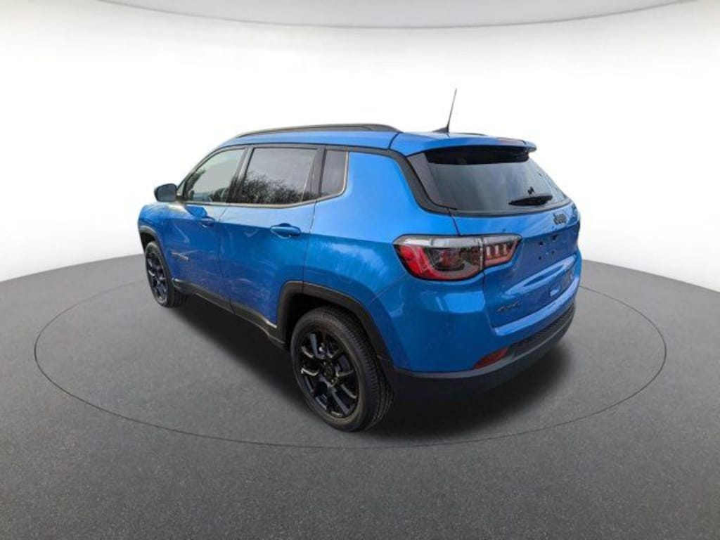 New 2026 Jeep Compass Latitude Sport Utility
